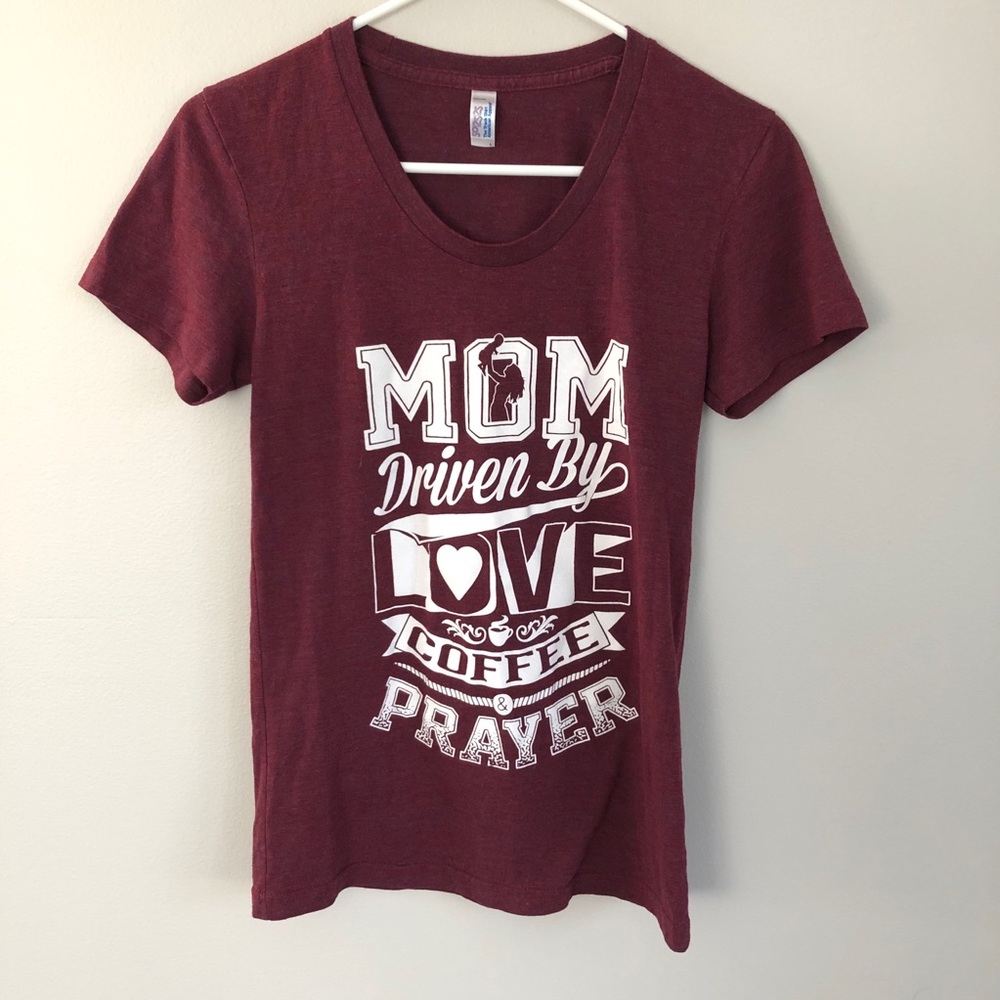 Funny mom life short sleeved tee shirt